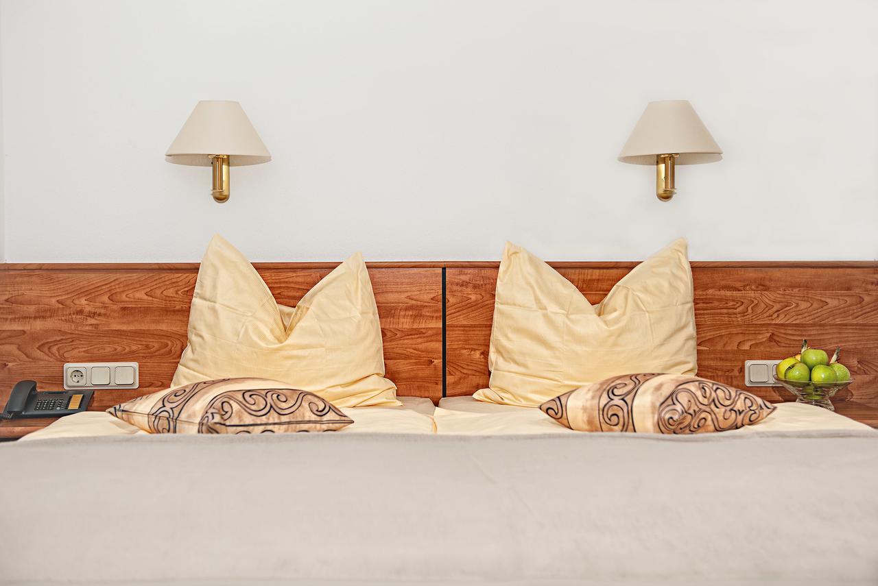Hotel & Restaurant Zum Hirsch Romhild 객실 사진