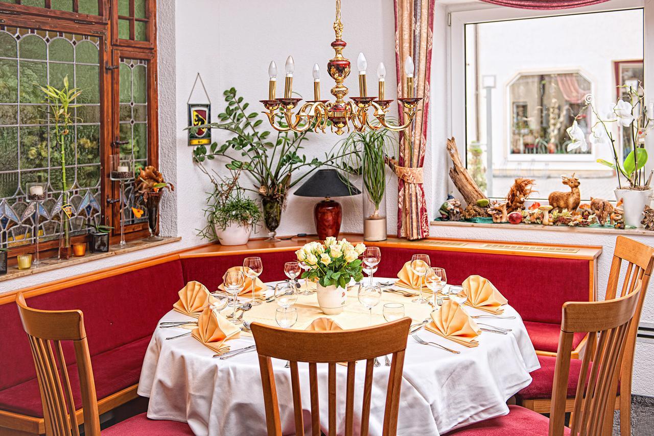 Hotel & Restaurant Zum Hirsch Romhild 외부 사진