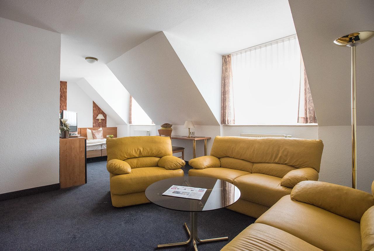 Hotel & Restaurant Zum Hirsch Romhild 외부 사진